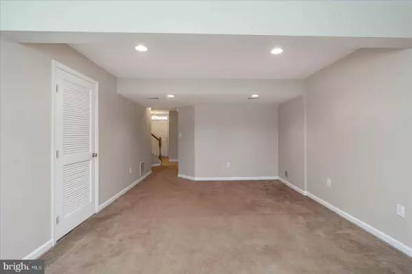 306 BRITTANY DR, Joppa, MD 21085