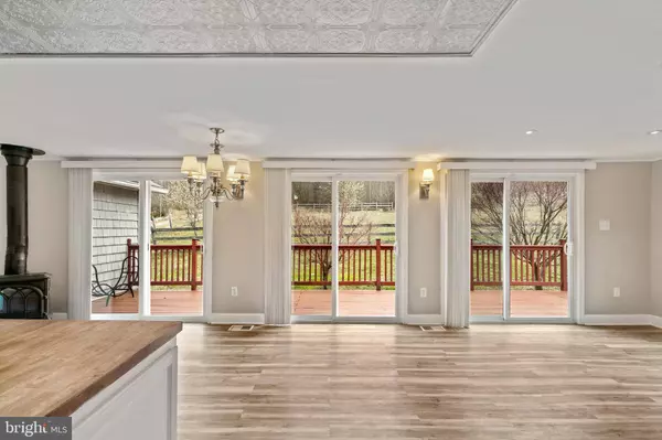 283 BROOKLYNS WAY, Great Cacapon, WV 25422