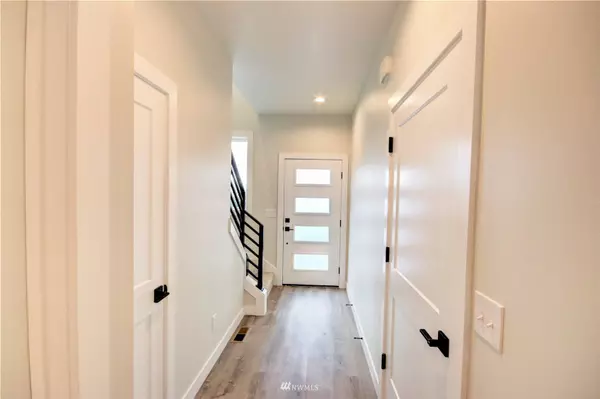 3300 McAlpine RD, Bellingham, WA 98225