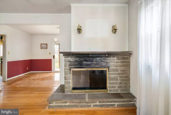 321 VALLEY COURT RD, Lutherville Timonium, MD 21093