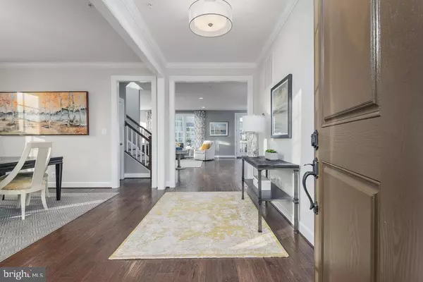 7736 CROSS CREEK DR, Columbia, MD 21044