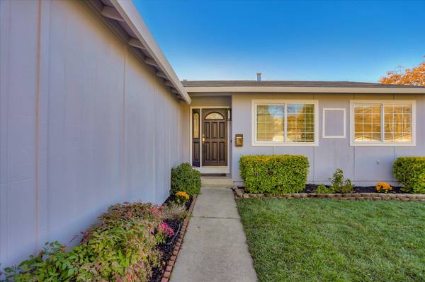 471 Cestaric Dr, Milpitas, CA 95035