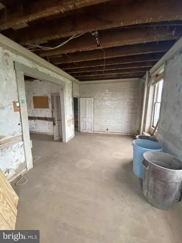 1 S STEWART ST, Port Penn, DE 19731