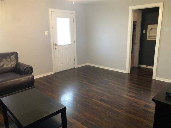 2215 Owens Street, Haltom City, TX 76117