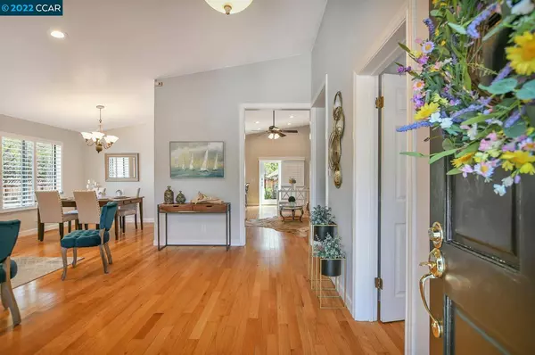 50 Brandon Rd, Pleasant Hill, CA 94523