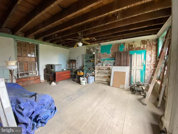 1 S STEWART ST, Port Penn, DE 19731