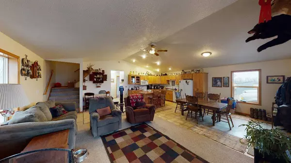 2191 389th AVE NW, Stanchfield, MN 55080