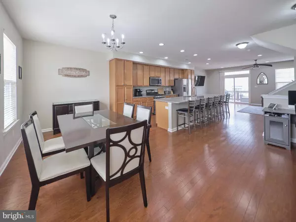 834 CHESTNUT CT, Langhorne, PA 19047