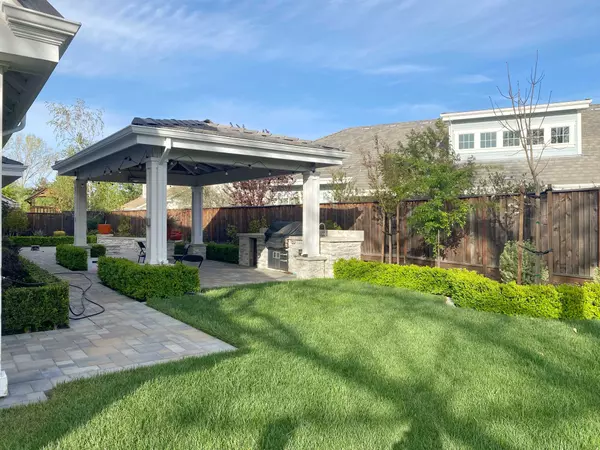 1749 Lynn Ct, Pleasanton, CA 94566