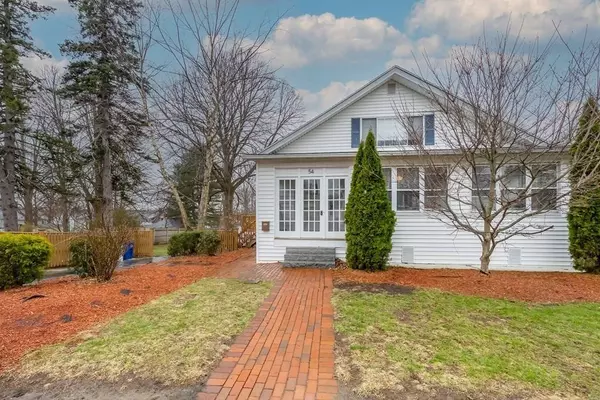 54 Brightwood Ave, North Andover, MA 01845