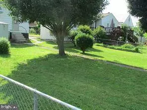 300 S GEORGE ST, Ranson, WV 25438