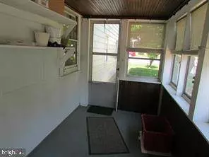 300 S GEORGE ST, Ranson, WV 25438