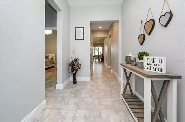 1090 ALDER TREE DR, Apopka, FL 32703