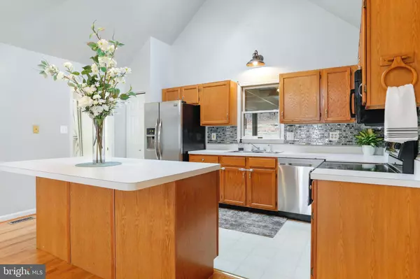 856 SKYLINE TRL, Harpers Ferry, WV 25425