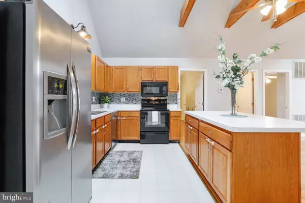 856 SKYLINE TRL, Harpers Ferry, WV 25425