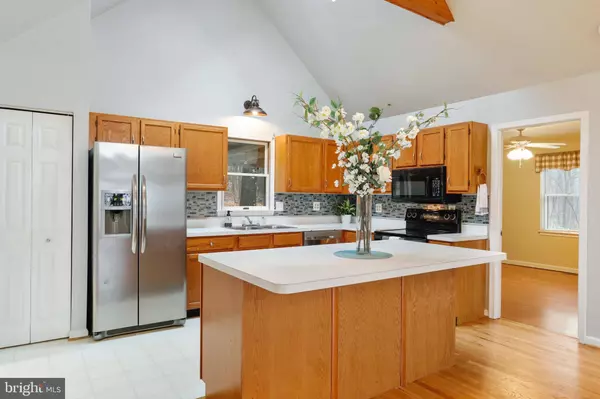 856 SKYLINE TRL, Harpers Ferry, WV 25425