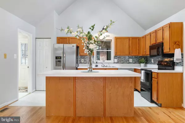 856 SKYLINE TRL, Harpers Ferry, WV 25425