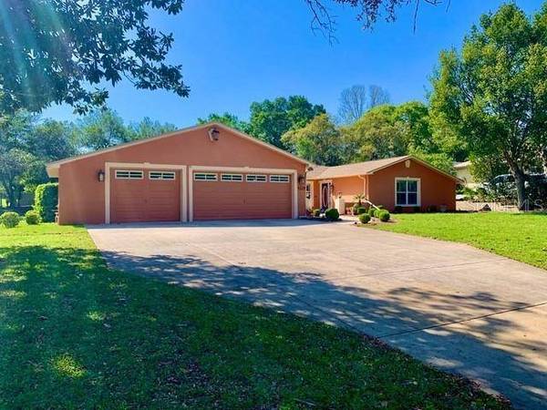 5229 SANDRA DR, Weeki Wachee, FL 34607