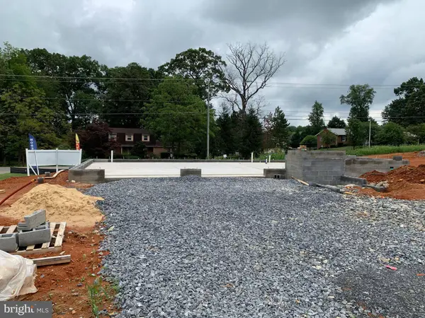 302 POCHARDS CT, Martinsburg, WV 25403