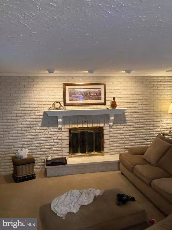 53 TALLOWOOD DR, Medford, NJ 08055