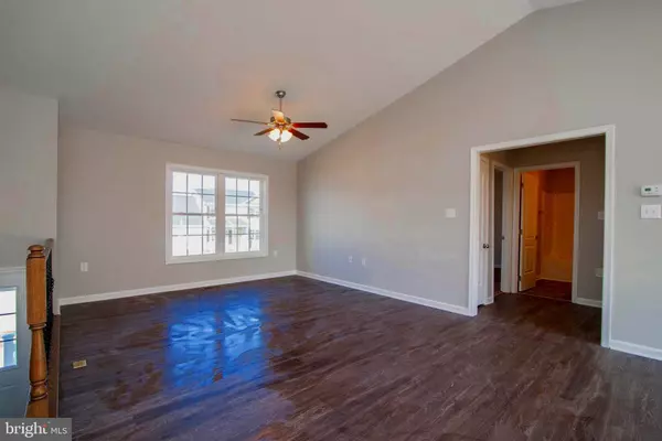 302 POCHARDS CT, Martinsburg, WV 25403