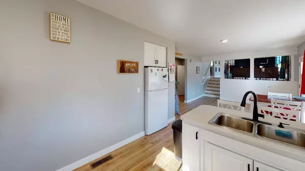 407 2 1/2 ST N, Sartell, MN 56377