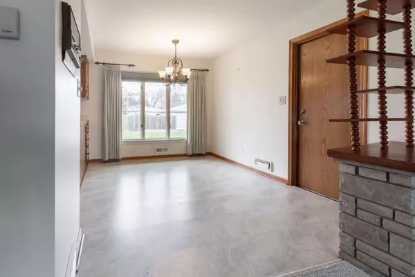 311 Golfmoor ST, Joliet, IL 60435