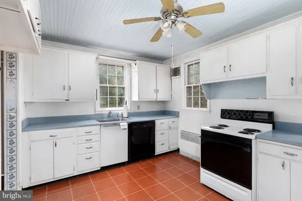 113 W 1ST ST, Front Royal, VA 22630