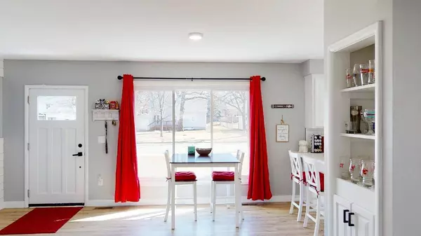 407 2 1/2 ST N, Sartell, MN 56377