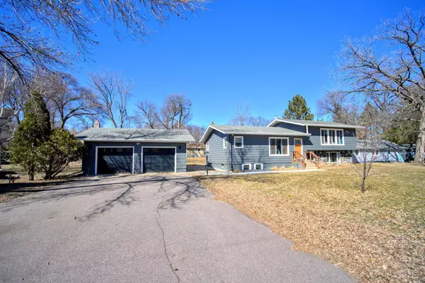 407 2 1/2 ST N, Sartell, MN 56377