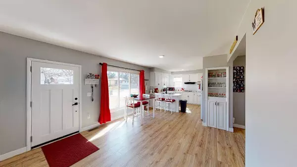 407 2 1/2 ST N, Sartell, MN 56377