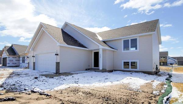 6630 210th ST W, Farmington, MN 55024