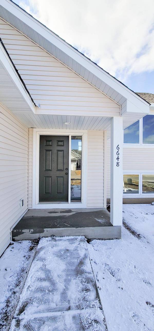 6630 210th ST W, Farmington, MN 55024