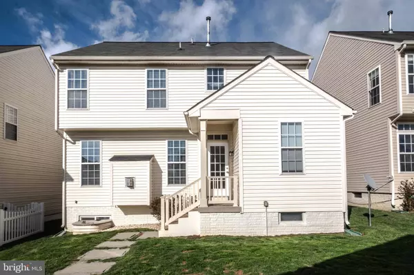 1095 FAIRFAX ST, Stephens City, VA 22655