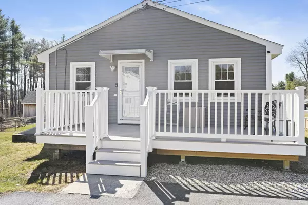 15 Gray Road, Cumberland, ME 04021