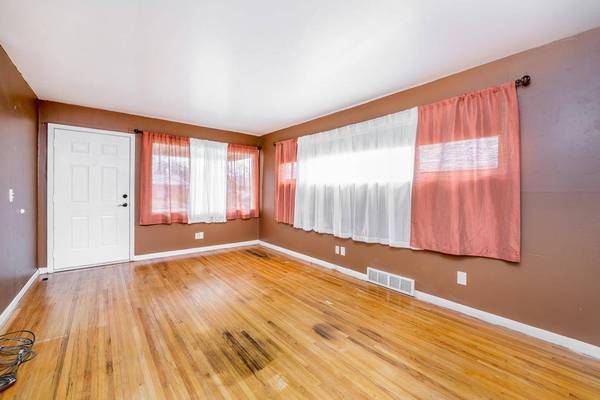 243 N Sunnyside Rd, Haysville, KS 67060-1438