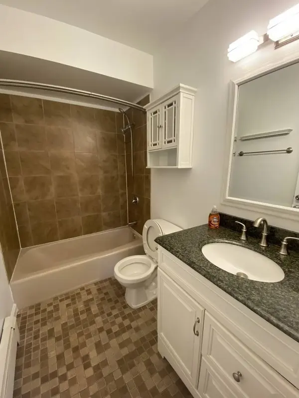 6645 172nd Street #3B, Tinley Park, IL 60477