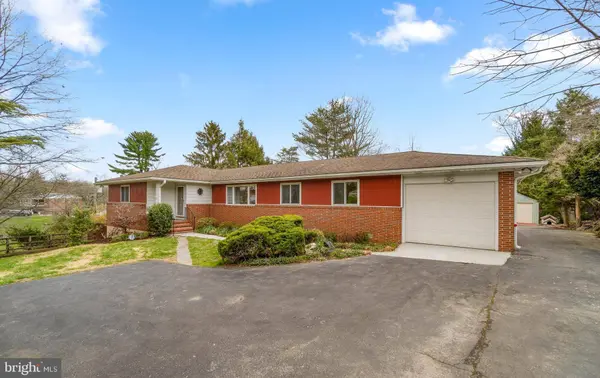 2905 CHESTNUT HILL DR, Ellicott City, MD 21043