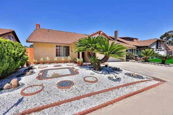 6330 Lolly LN, San Diego, CA 92114