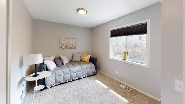 10510 Redwood ST NW, Coon Rapids, MN 55433