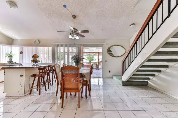 6330 Lolly LN, San Diego, CA 92114