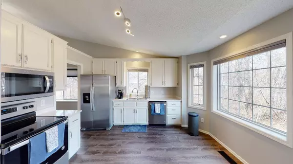 10510 Redwood ST NW, Coon Rapids, MN 55433