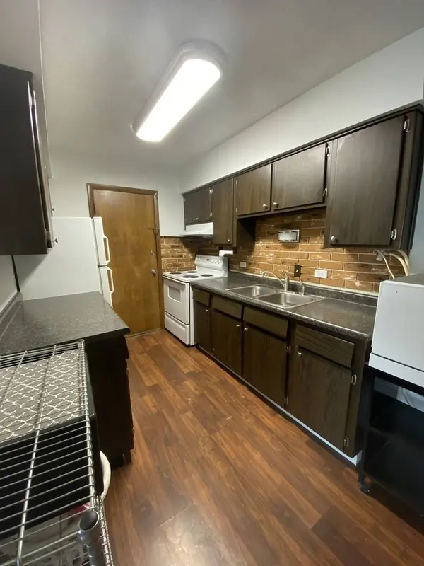 6645 172nd Street #3B, Tinley Park, IL 60477