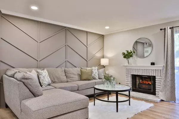 9352 Twin Trails Dr #102, Rancho Penasquitos, CA 92129