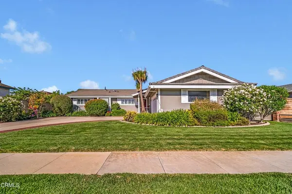 1043 Rowland AVE, Camarillo, CA 93010