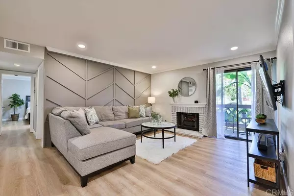 9352 Twin Trails Dr #102, Rancho Penasquitos, CA 92129