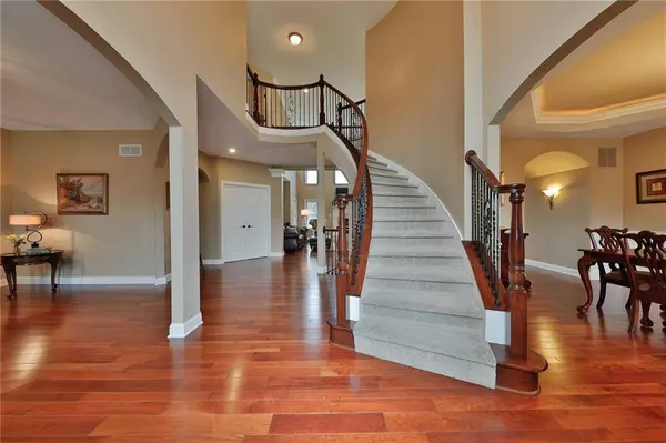 14251 Kingdom CT, Fishers, IN 46040