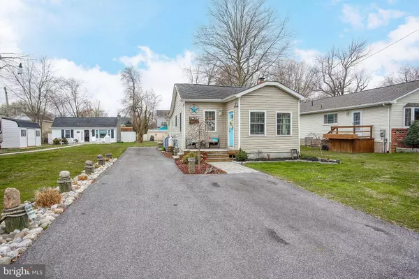 7419 GUNPOWDER RD, Middle River, MD 21220