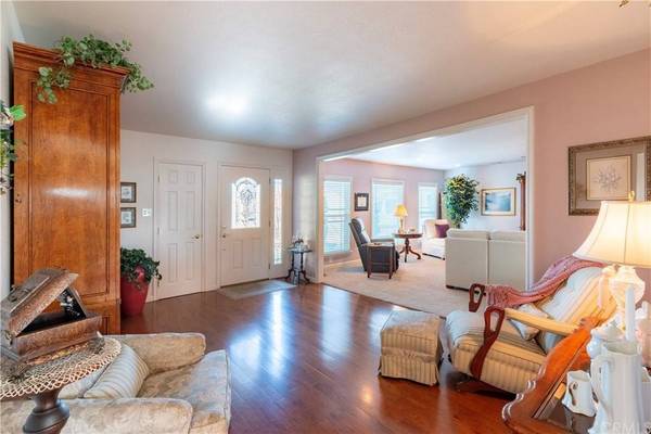 1232 Kensington AVE, Santa Maria, CA 93454