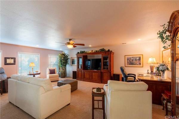 1232 Kensington AVE, Santa Maria, CA 93454